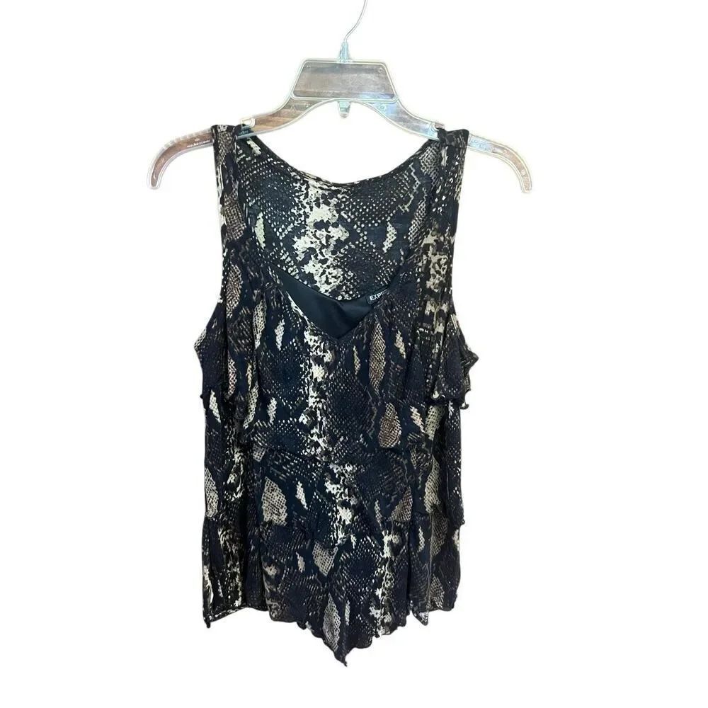 Express  tiered tank top Sz M NWT